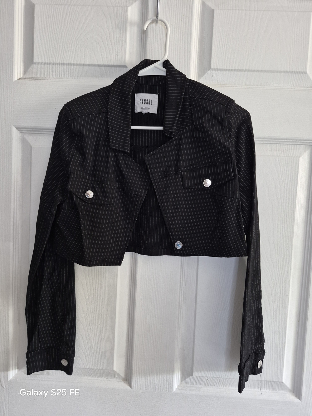(S)Almost Famous Black Pinstripe Cropped Blazer Jacket